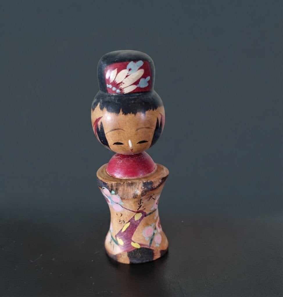 Magnifique Sosaku Sakura Kokeshi, Fait main, Japon, Bois, Poupée