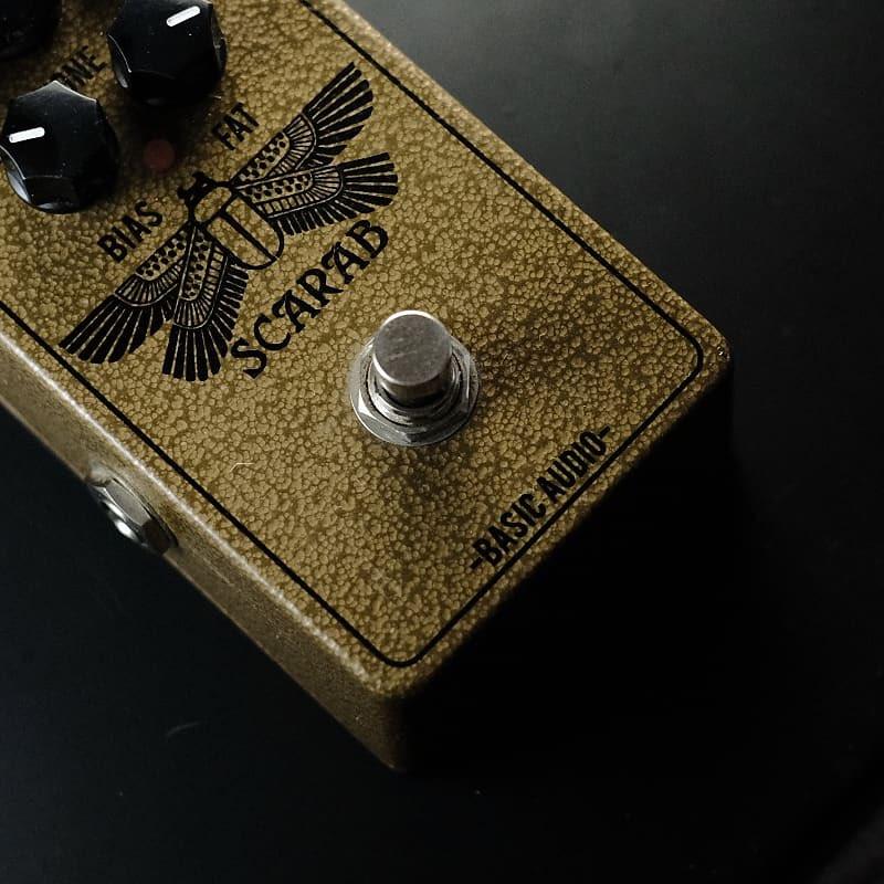 Basic audio Scarab Fuzz Deluxe, Musique & Instruments, Enlèvement ou Envoi, Comme neuf, Distortion, Overdrive ou Fuzz