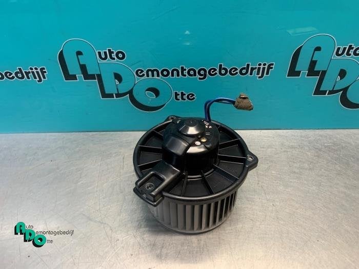 Moteur de ventilation chauffage d'un Toyota Yaris (Yaris 1 0, -, 3 mois de garantie, Toyota, Utilisé