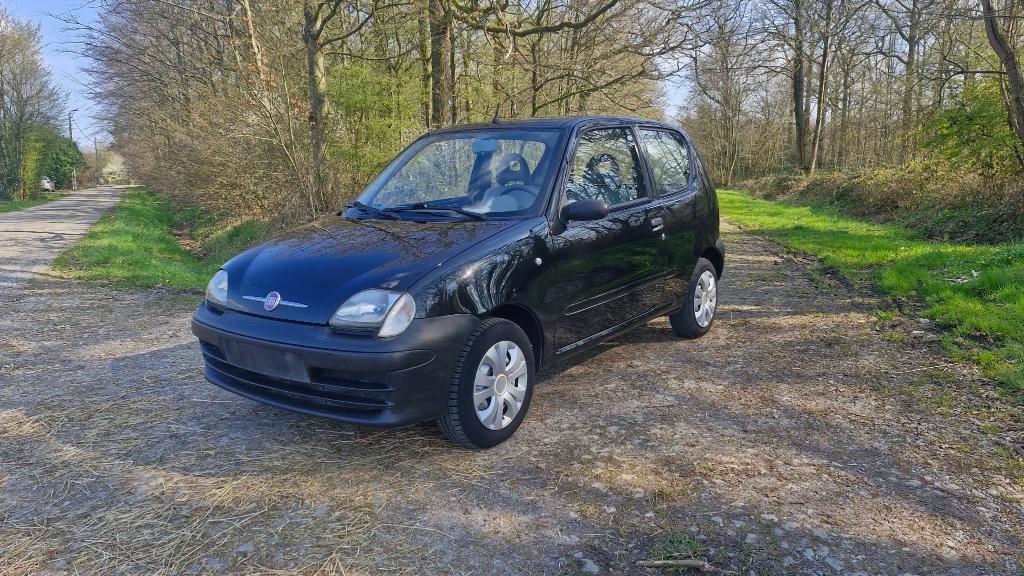 Fiat Seicento, Autos, Fiat, Entreprise, Seicento, Essence, Euro 4, Autre carrosserie, 3 portes, Boîte manuelle, Noir, Gris, Traction avant