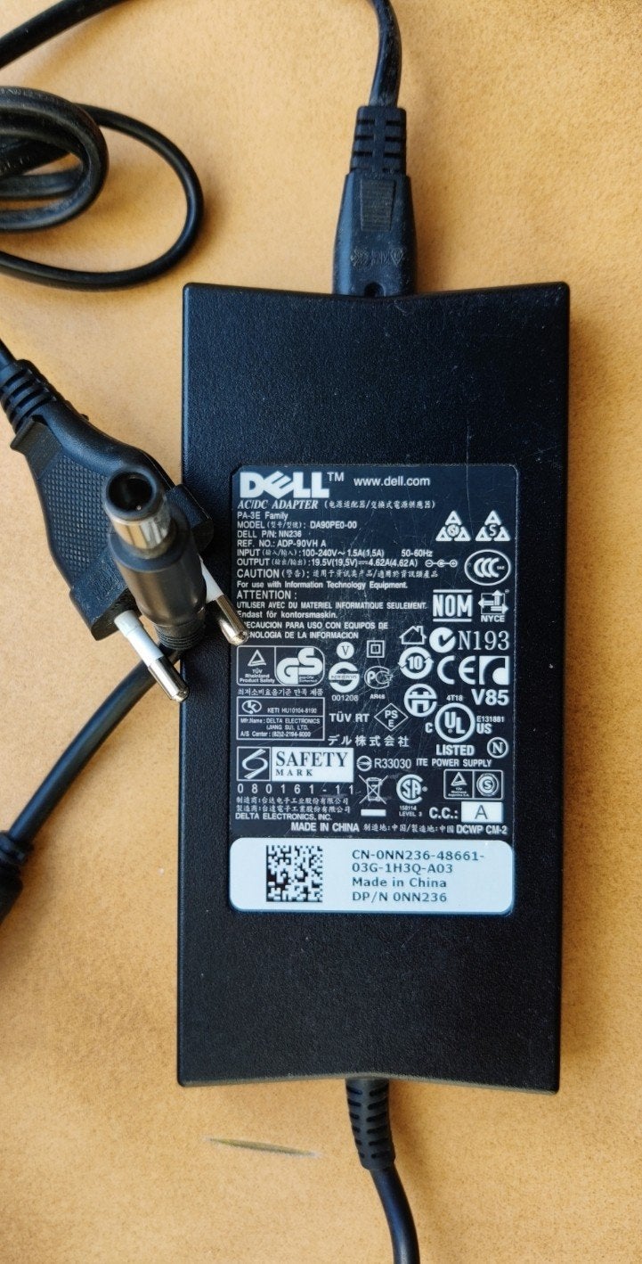 Dell lader / power adapter 90W voor laptops, Ophalen, Zo goed als nieuw, Dell