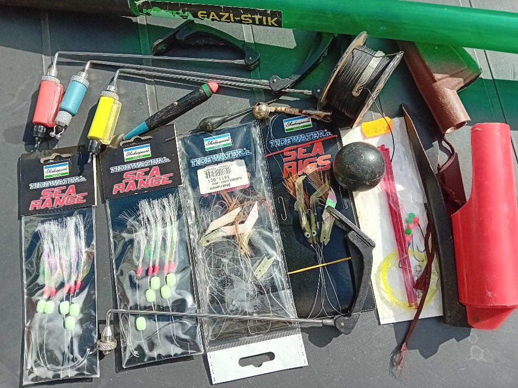 Klein visgerief, nagemaakte insekten voor de visvangst., Watersport en Boten, Ophalen of Verzenden, Nieuw, Kunstaas