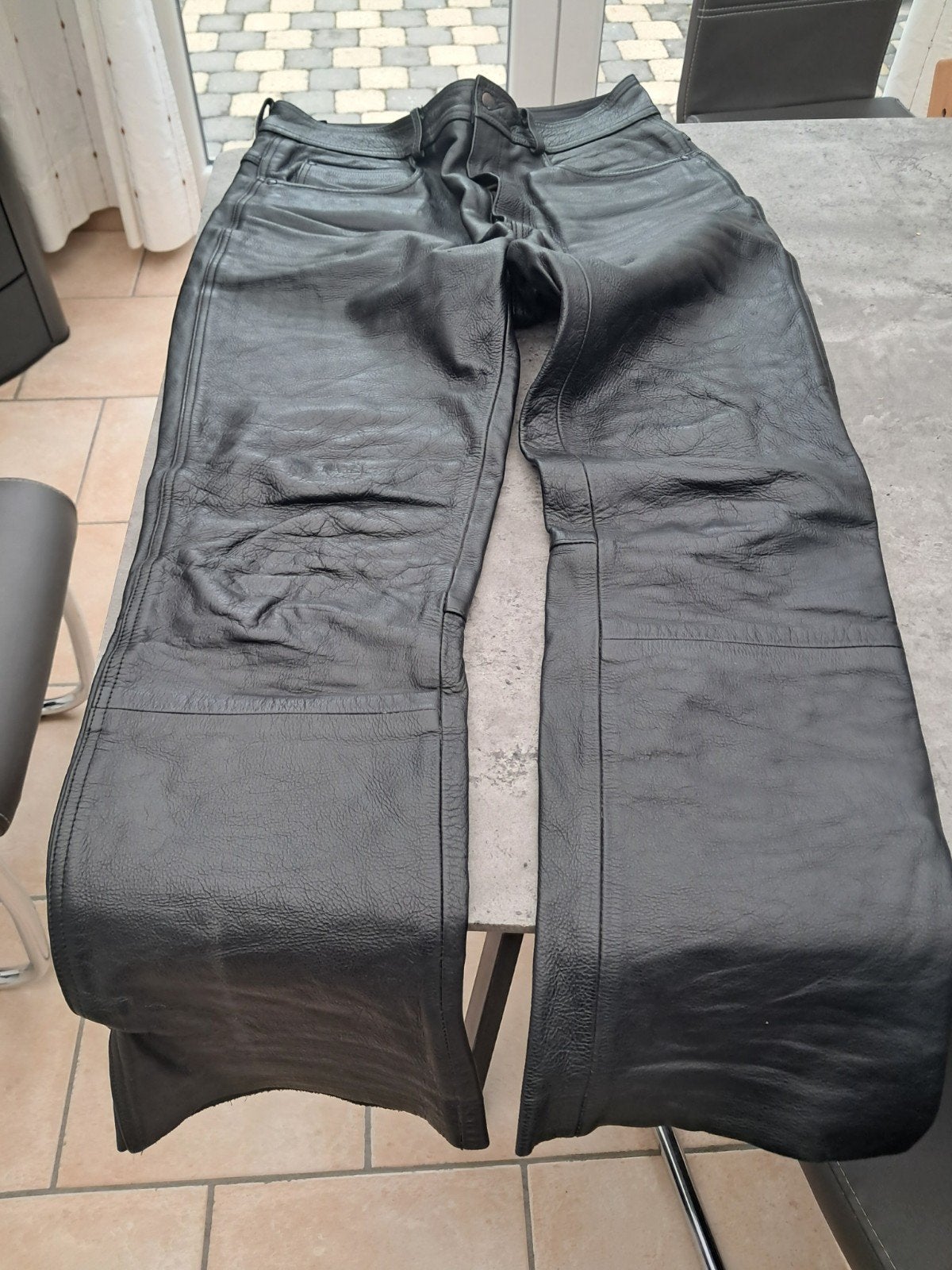 pantalon moto en cuir, Enlèvement