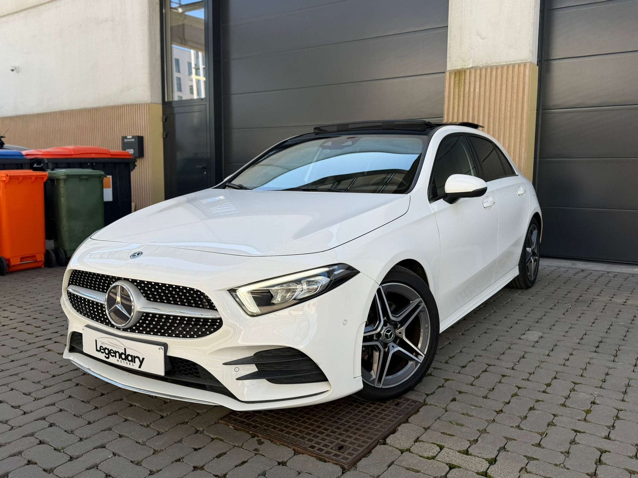 Mercedes-Benz A-Klasse 180 A 180 Business Solution AMG (EU6d, Auto's, Gebruikt, 4 cilinders, 136 pk, Wit
