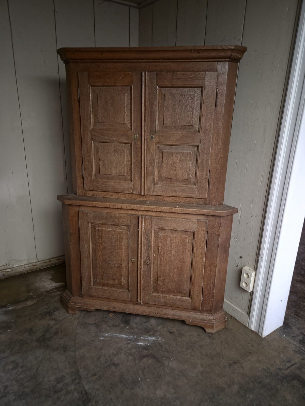 armoire d'angle ancienne, Antiquités & Art, Enlèvement