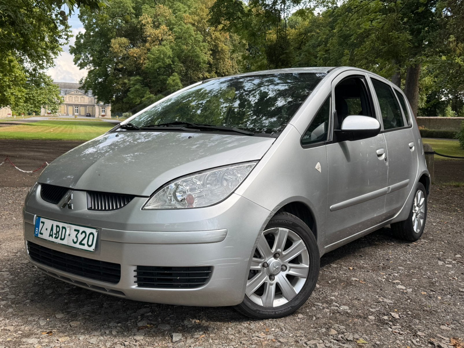 Mitsubishi Colt 1.3i 2007 BENZINE AUTOMAAT Airco LEZ OK, Auto's, Mitsubishi, Stof, Zwart, 4 cilinders, Colt