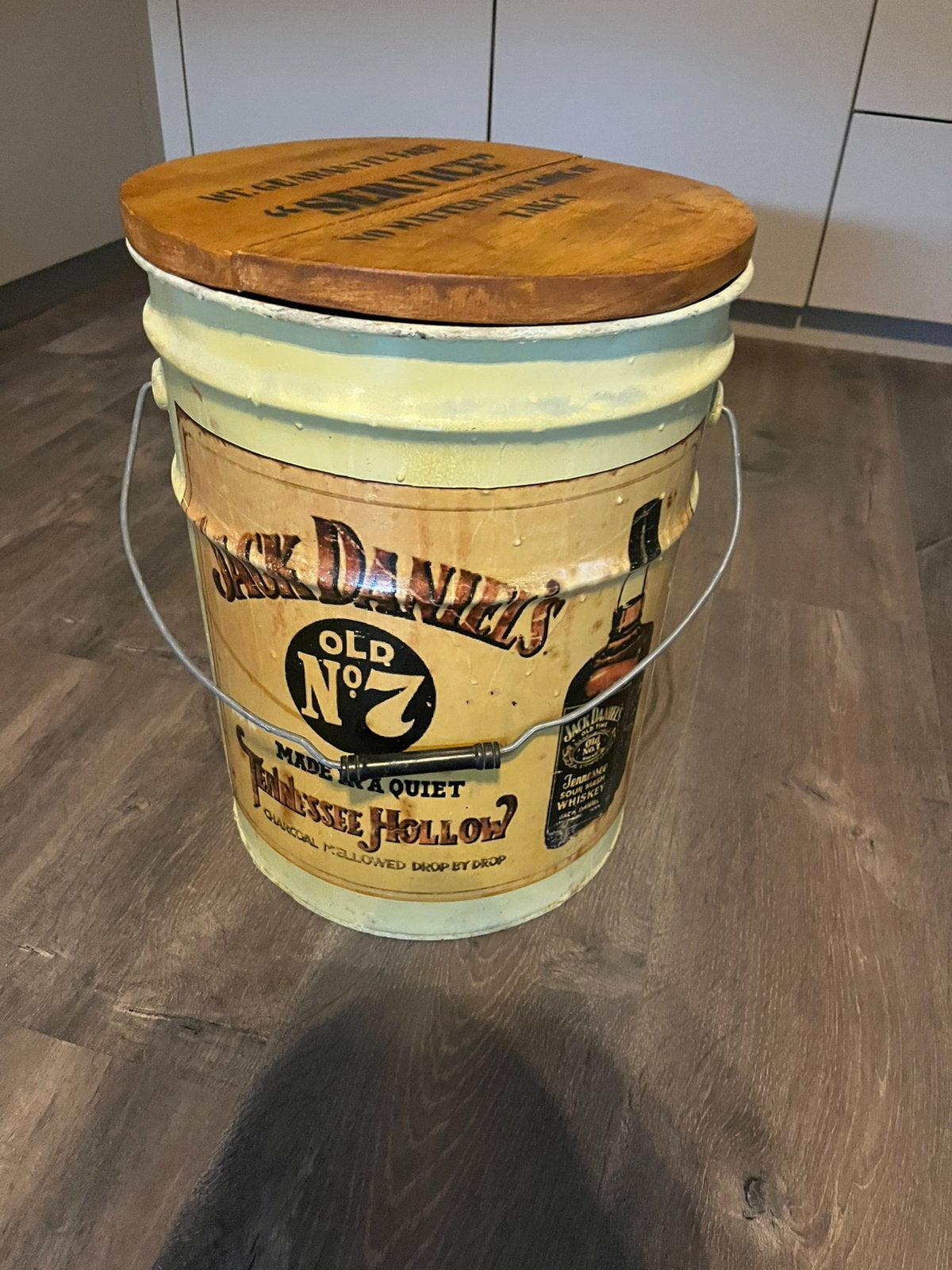 Poef opschrift jack daniels, Ophalen, Zo goed als nieuw