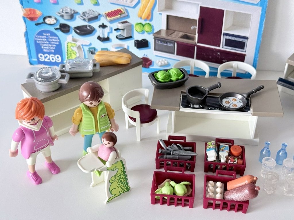 Playmobil 9269 City Life cuisine aménagée + 3 figurines, Enlèvement ou Envoi, Kit complet, Utilisé, Autres types