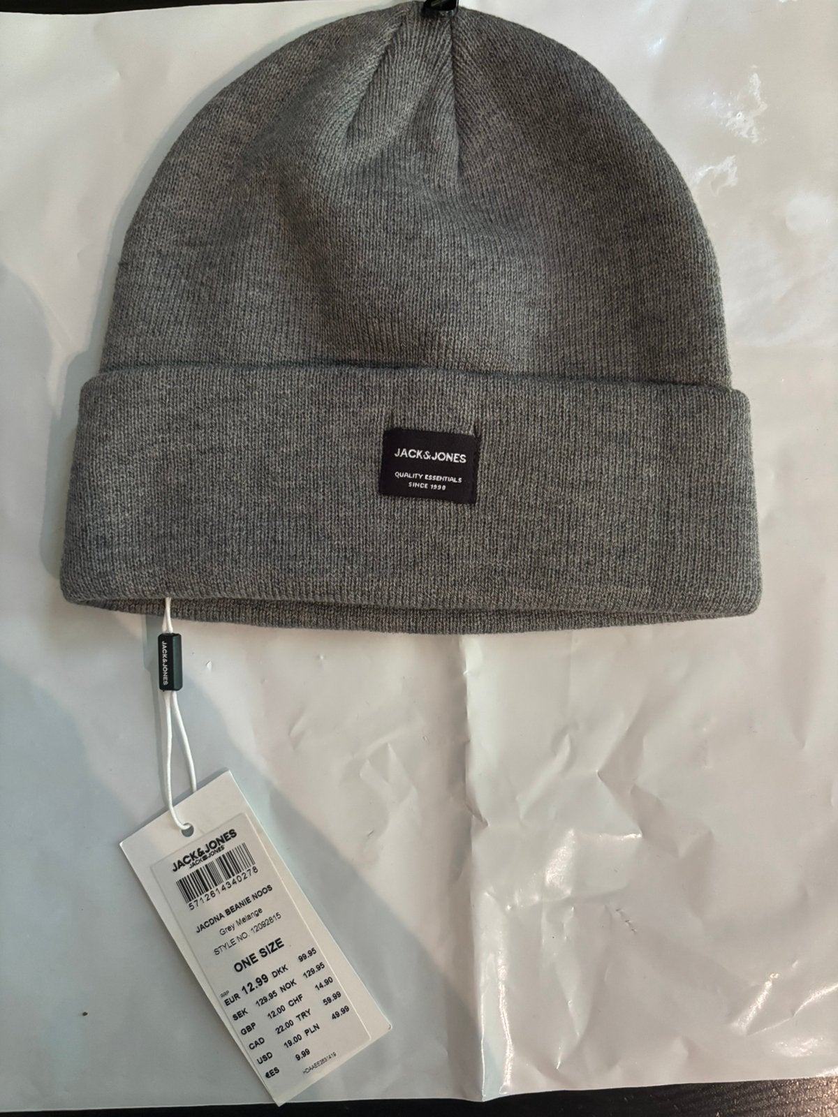 VINTED: ARMANII66, Vêtements | Hommes, Bonnets, Écharpes & Gants, Envoi, Comme neuf