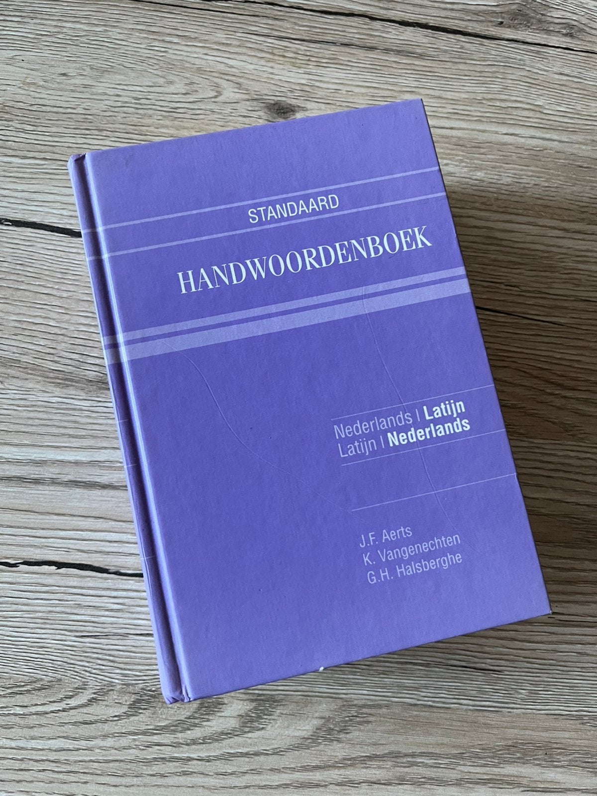 Standaard Handwoordenboek NL – Latijn / Latijn – NL, Boeken, Ophalen, Zo goed als nieuw, Latijn