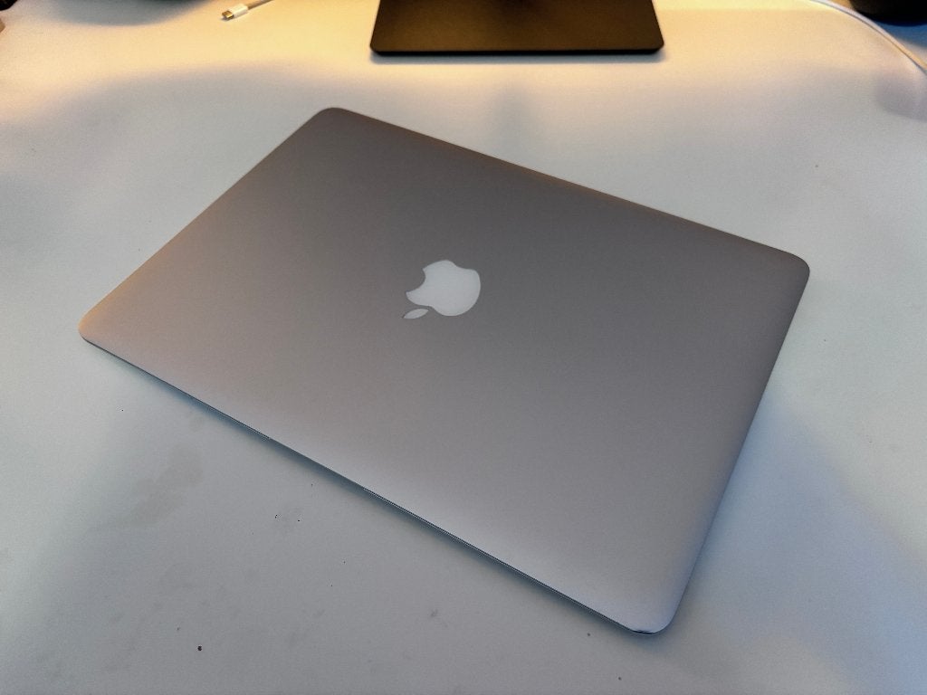 Macbook Air 2017, Intel double cœur i5, 256G, 8G RAM, 256 GB, Moins de 2 Ghz, Enlèvement, Utilisé