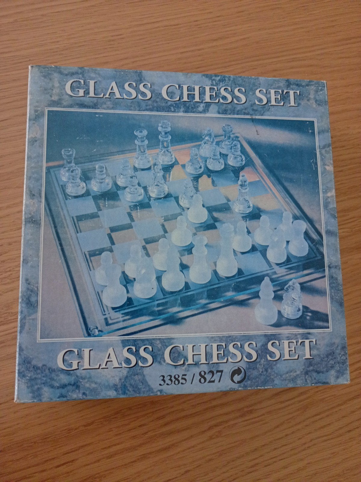 Schaakspel in glas., Ophalen