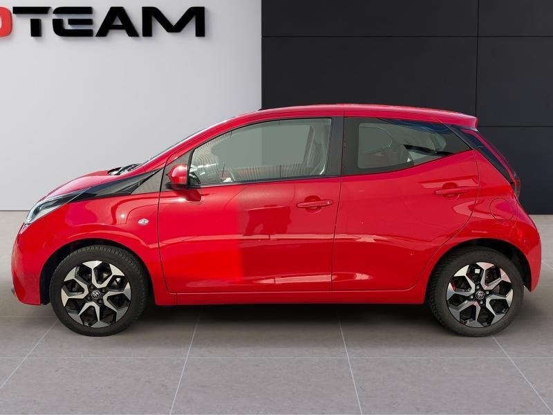 Toyota Aygo Play, Auto's, https://public.car-pass.be/vhr/f57afbd7-6ef0-4e28-891b-155faabd2ffc, Handgeschakeld, 5 deurs, Bluetooth
