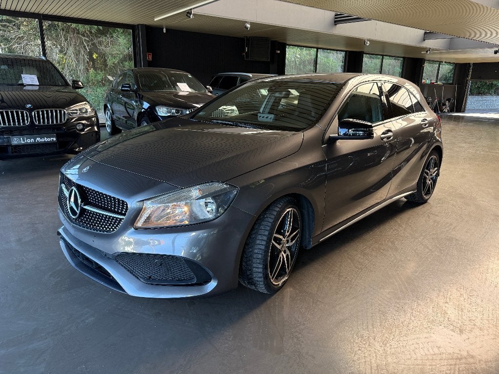 Mercedes-Benz A 180 1.6 PACK AMG Automatisch 90kW, Auto's, Mercedes-Benz, Dealer onderhouden, Euro 6, 4 cilinders, 1935 kg