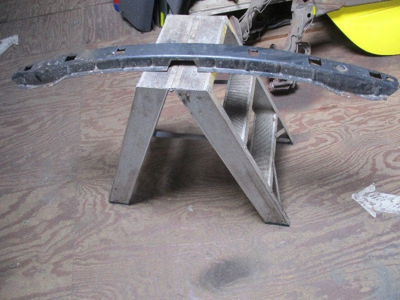 BUMPERBALK ACHTER Opel Corsa B (73 / 78 / 79), Gebruikt, Opel, Opel Automobile GmbH, Kontakt-opel@opel.com