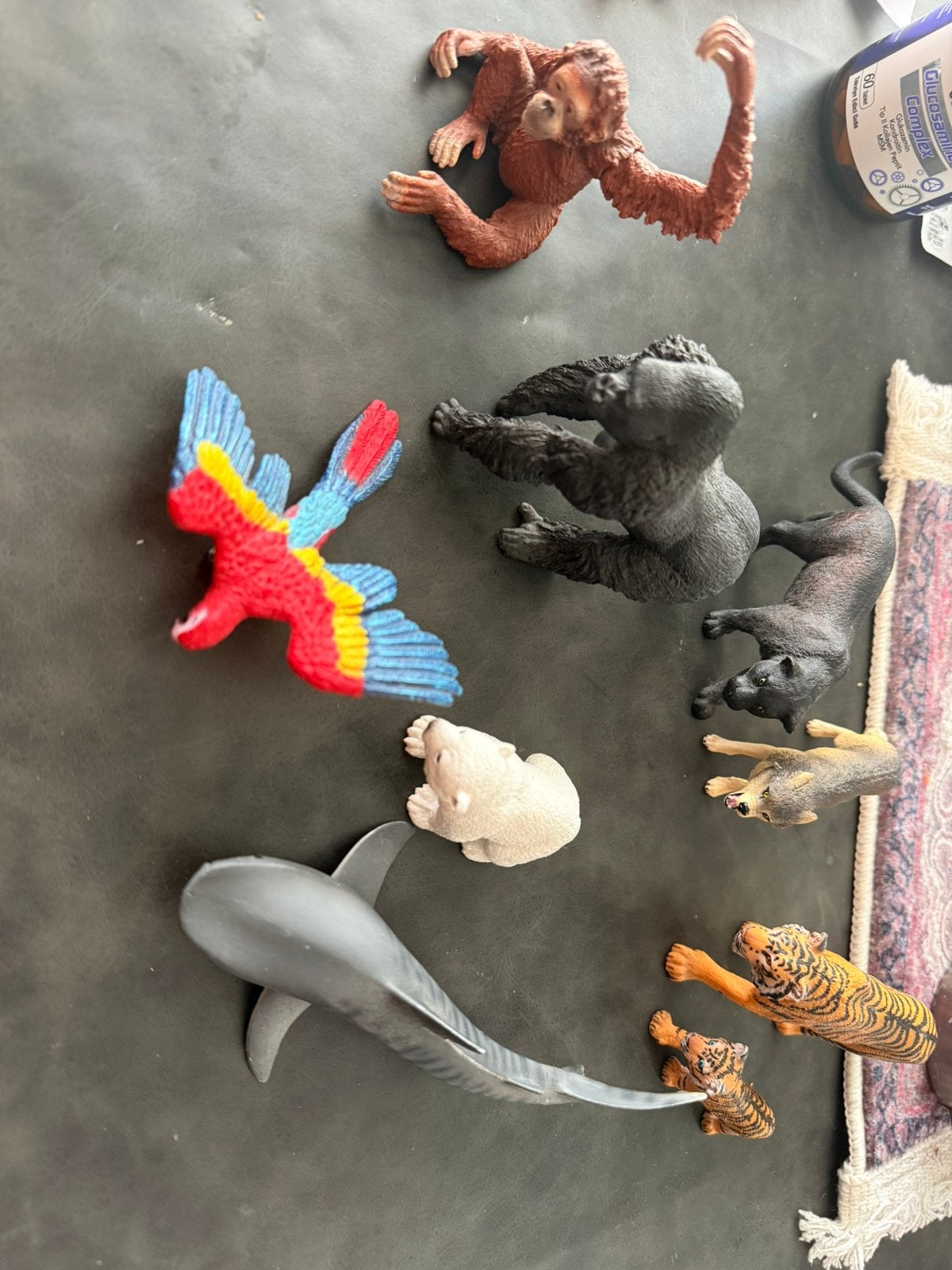 Figurines, Enlèvement, Neuf