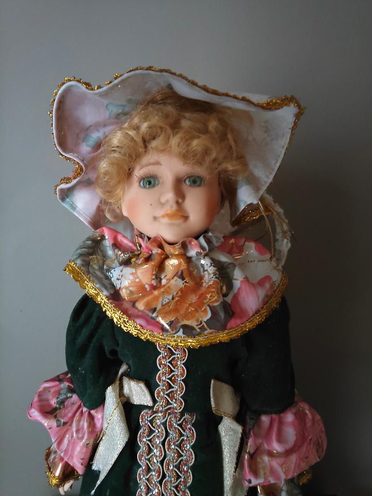 Superbe poupée musicale ancienne à tête articulée, Collections, Poupées, Enlèvement ou Envoi, Comme neuf, Poupée