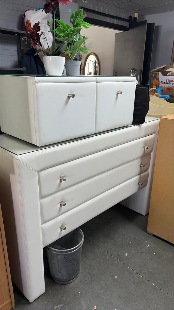 Set side table met 2 nachtkastjes, Ophalen, Gebruikt