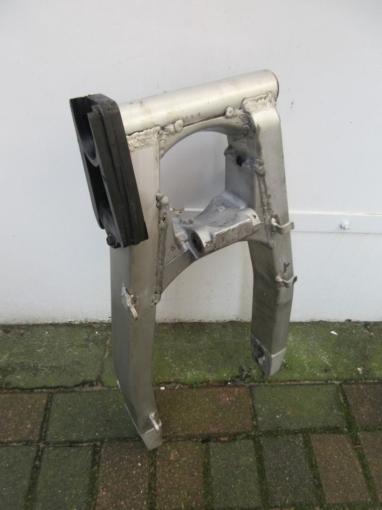 Suzuki RF900 achterbrug RF 900 R achter brug vork swingarm, Enlèvement ou Envoi, Utilisé