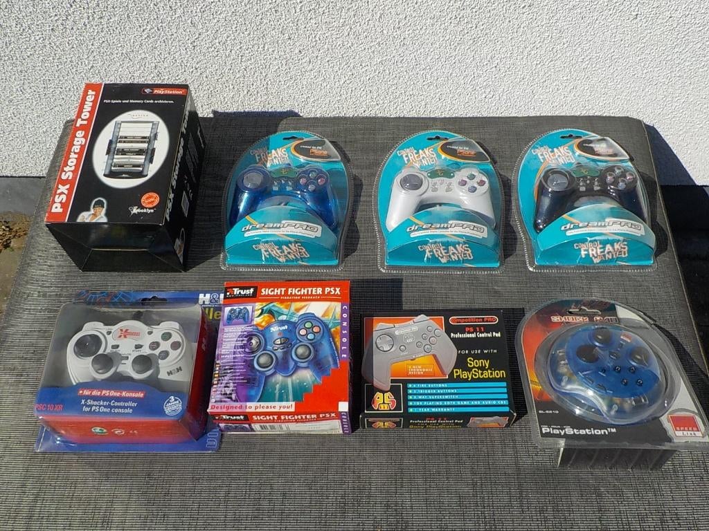 Accessoires cartes mémoire manette PS1 PlayStation 1 - neufs, Neuf, Enlèvement ou Envoi, 1 joueur, Autres genres