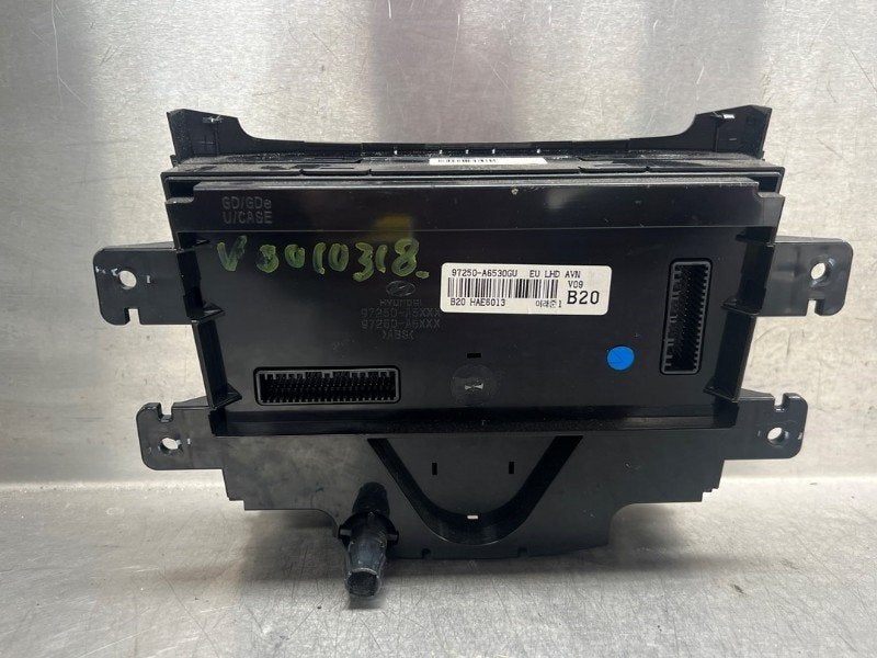 PANNEAU DE COMMANDE CHAUFFAGE CLIMATISATION i30 (GDHB5), Hyundai Motor Deutschland GmbH, Kaiserleipromenade 5
63067  Offenbach am Main, DE