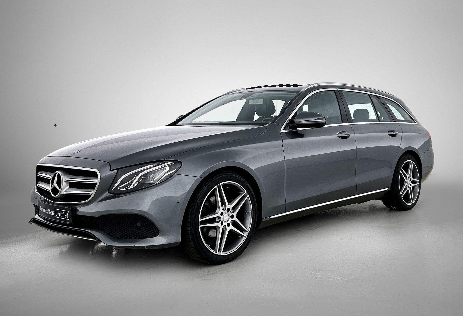 Mercedes-Benz E-Klasse 200 Break | Trekhaak | Panoramisch Da, Autos, Mercedes-Benz, Argent ou Gris, Achat, 140 g/km, Entreprise