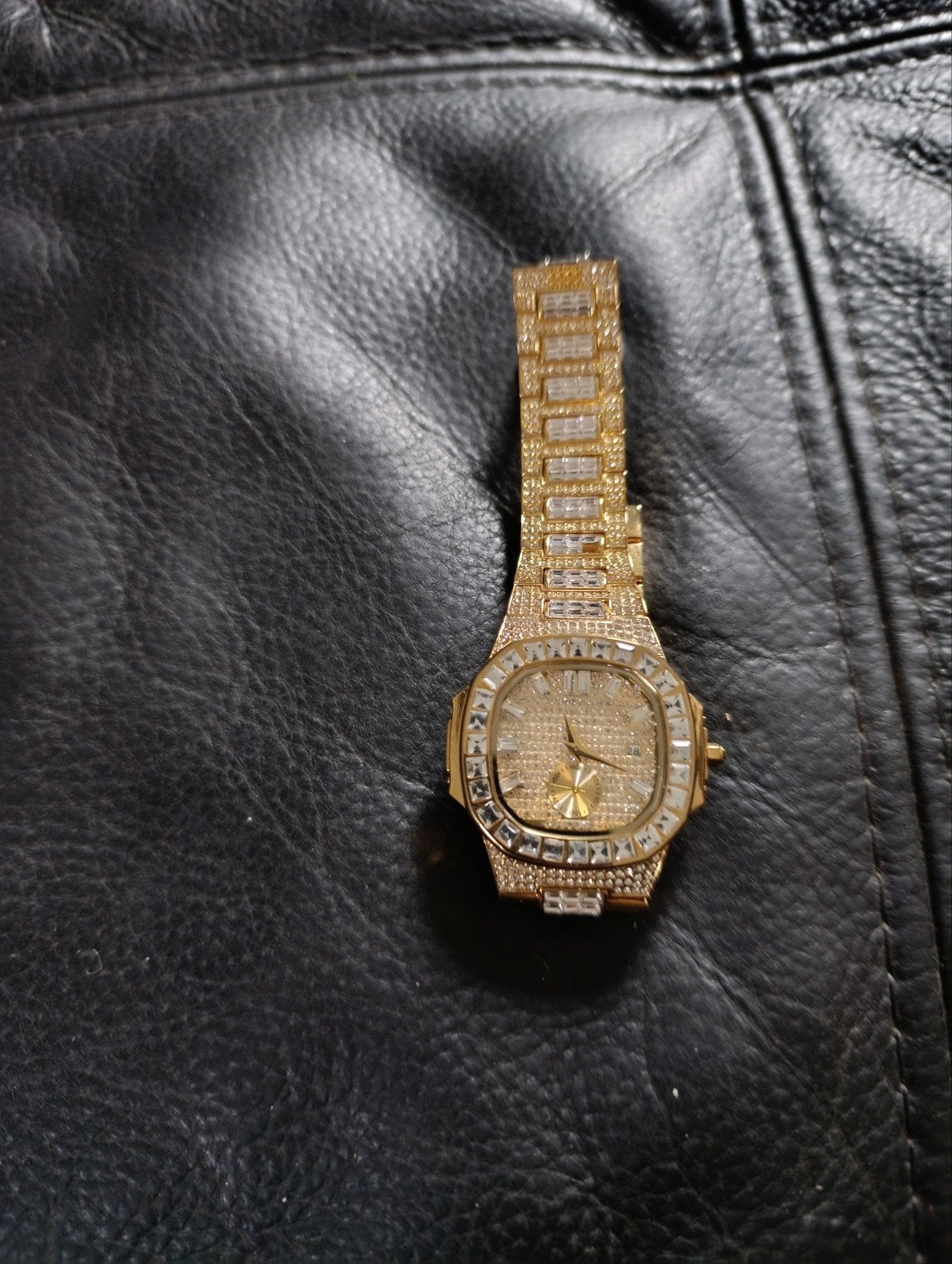 montre + bague dorée+ imitation diamant en zircon, Bijoux, Sacs & Beauté, Montre-bracelet, Autres marques, Enlèvement, Doré