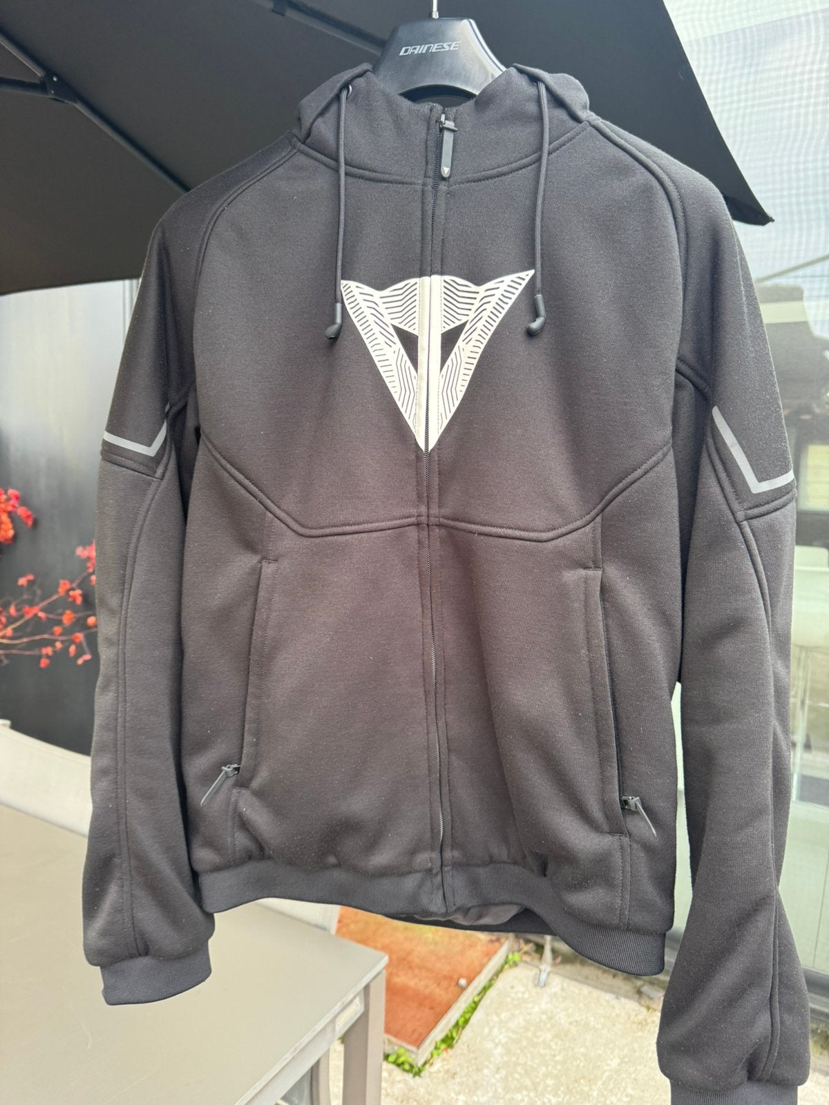 Dainese Motor hoodie met protectoren maat 52, Motoren, Ophalen