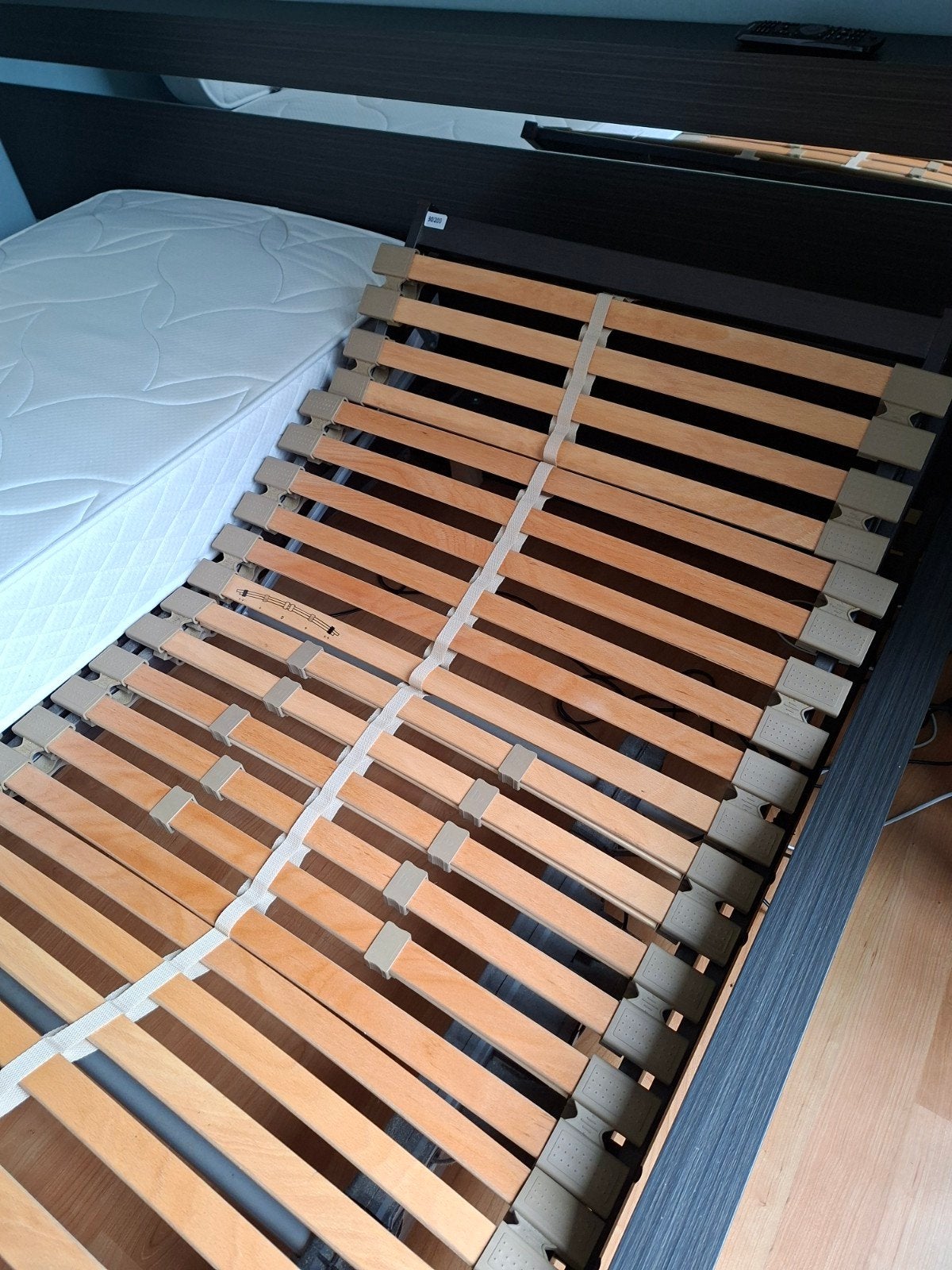 Dubbel bed, 90 cm, Gris, Enlèvement, Utilisé