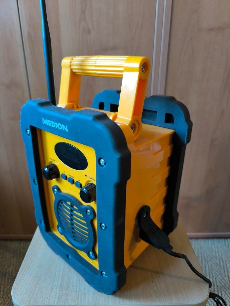 werkradio ook voor buiten, Ophalen of Verzenden, Zo goed als nieuw, Radio