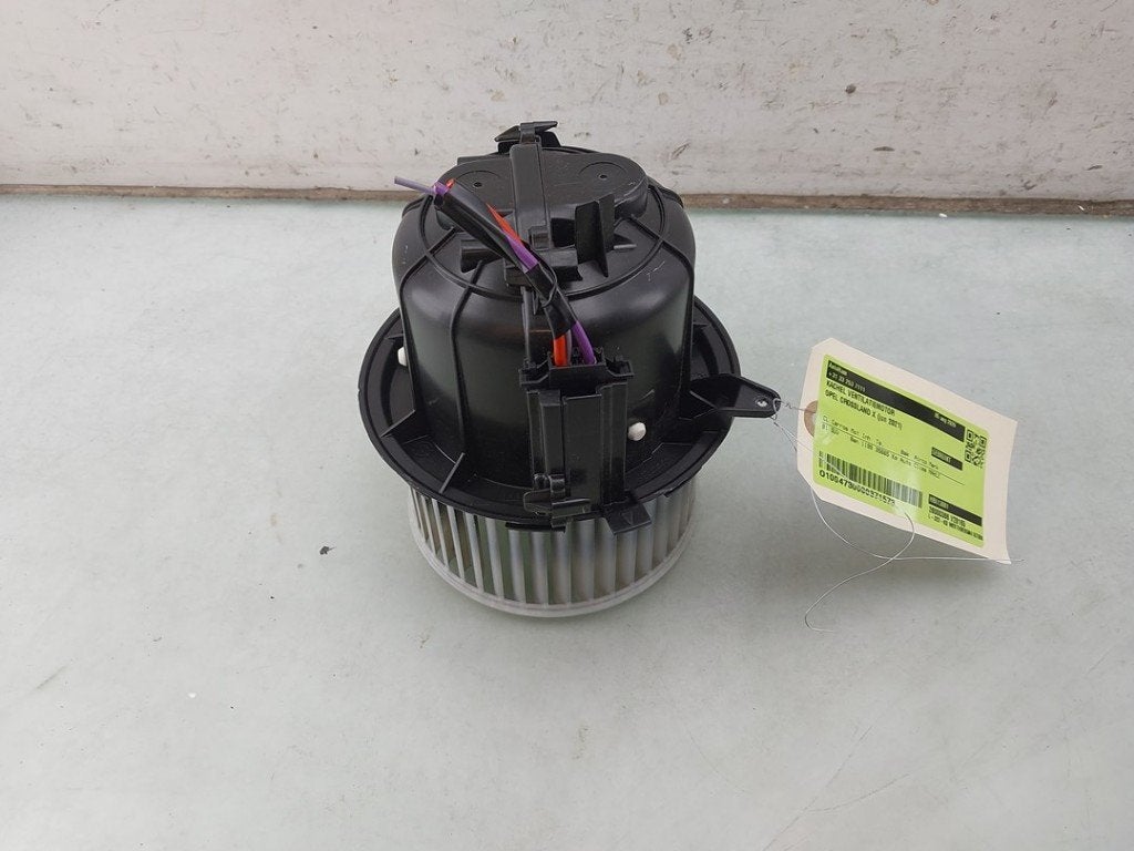 KACHEL VENTILATORMOTOR Opel Crossland (X) (01-2017/05-2018), Auto-onderdelen, Gebruikt, Opel, Opel Automobile GmbH, Kontakt-opel@opel.com