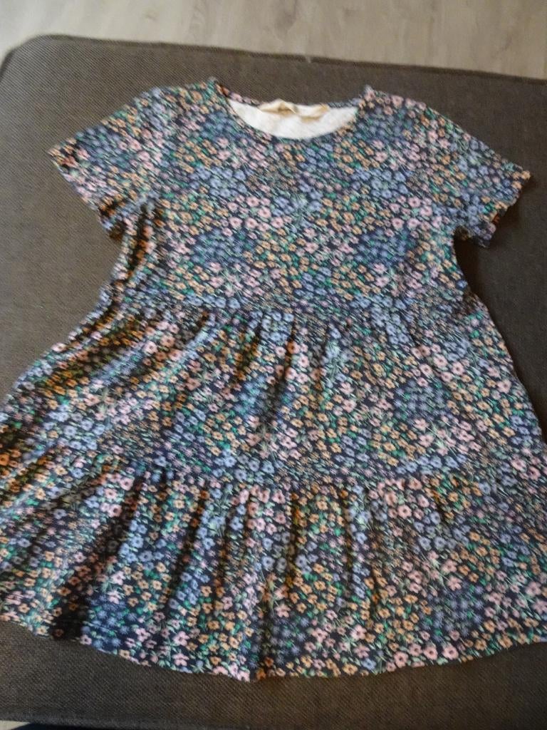Donkerblauwe bloemenjurk (H&M – Maat 98-104), Kinderen en Baby's, Kinderkleding | Maat 98, Meisje, H&M, Ophalen of Verzenden, Zo goed als nieuw