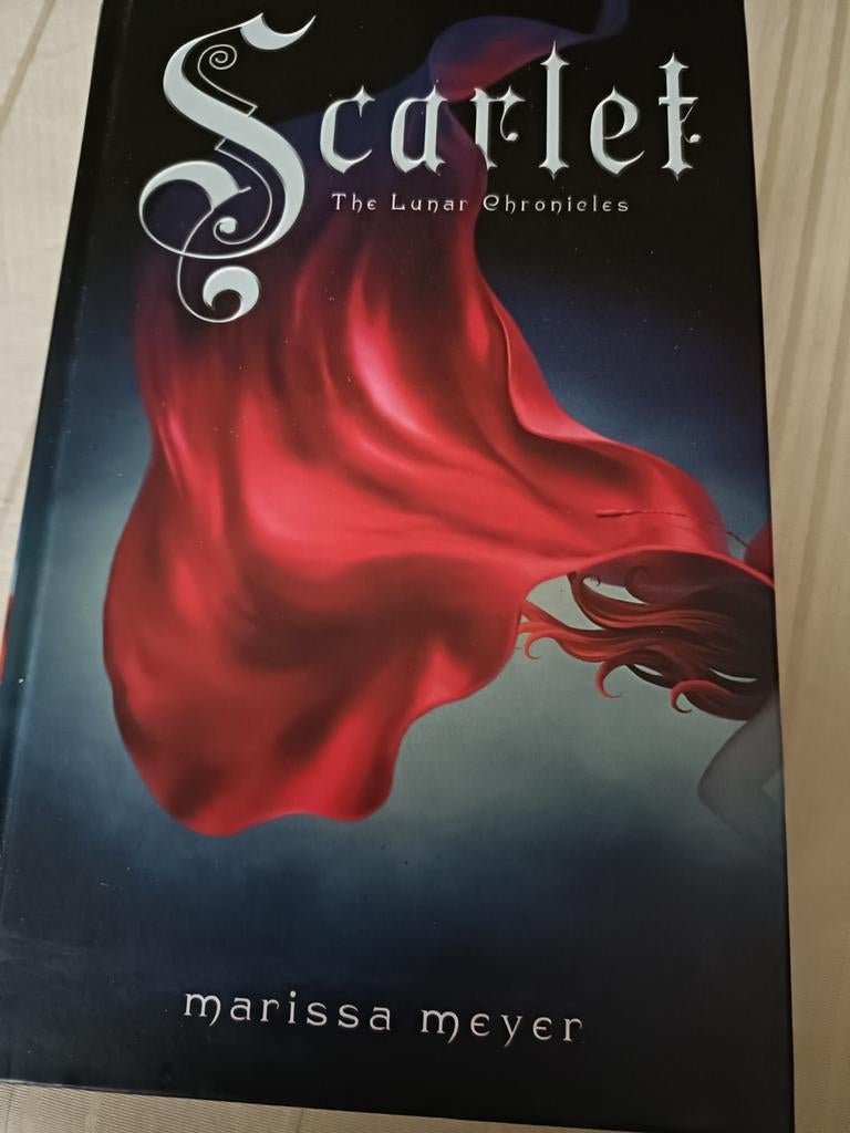 Marissa Meyer - Scarlet, Livres, Livres pour enfants | Jeunesse | 13 ans et plus, Enlèvement ou Envoi