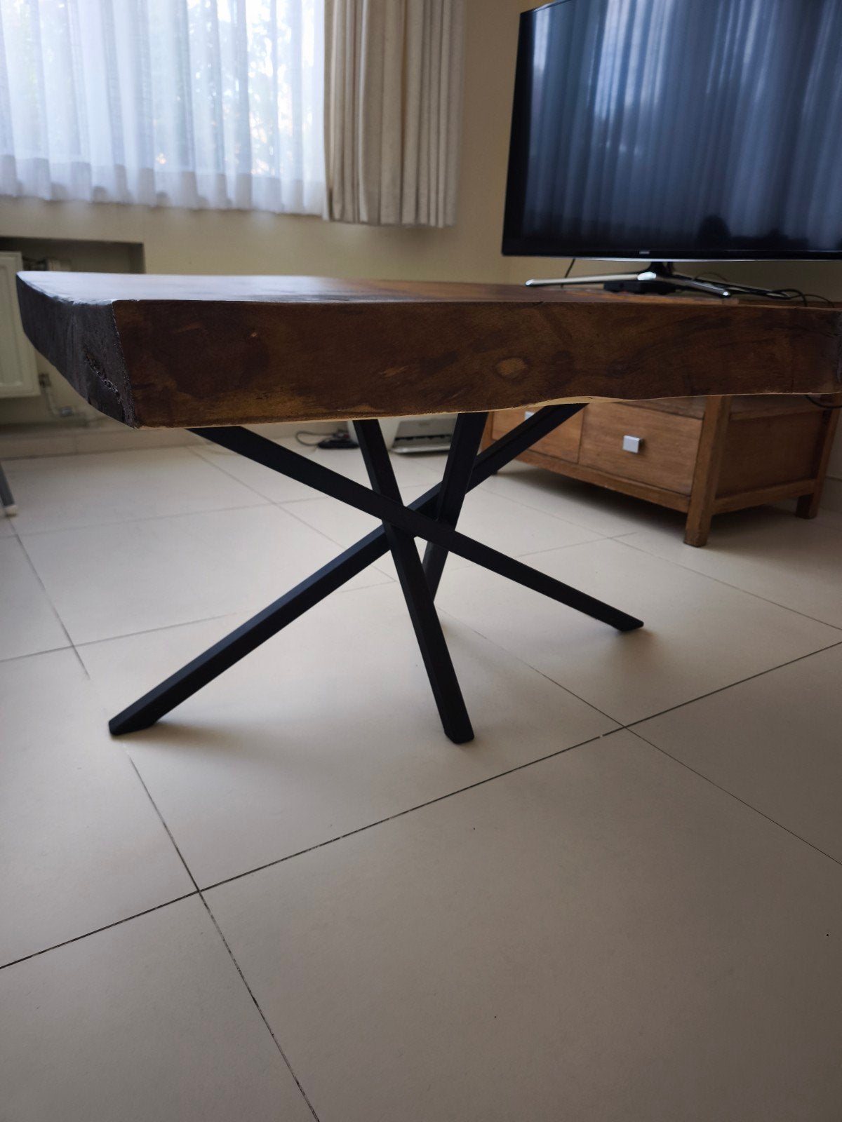 Table en bois massif, Maison & Meubles, 50 à 100 cm, Enlèvement, Utilisé, 50 à 100 cm