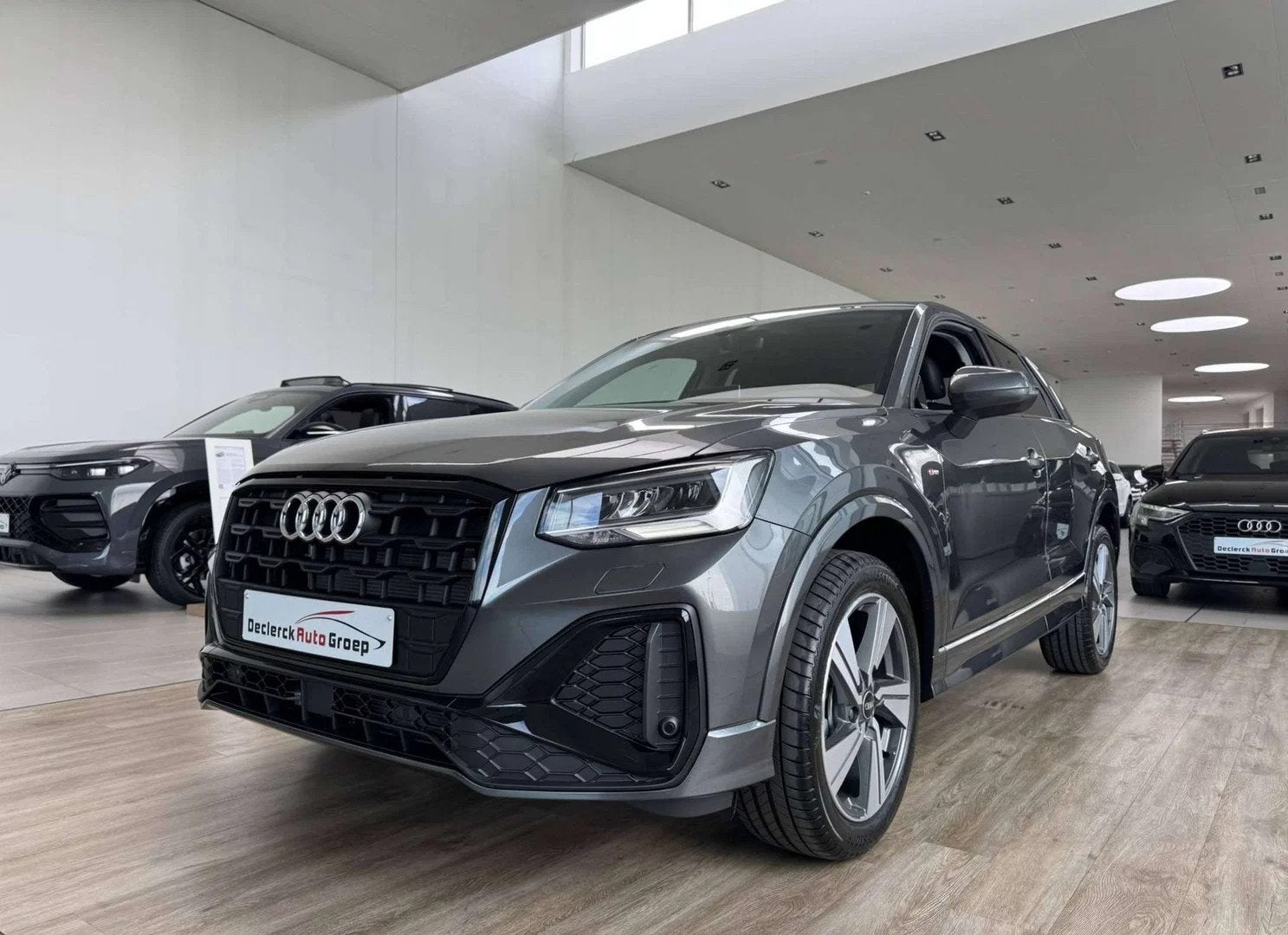 Audi Q2 30TFSI 6V*PACK S-LINE*SHADOW LOOK PLUS*VELE OPTIES*N, Autos, Audi, Achat, 139 g/km, Noir, 5 portes
