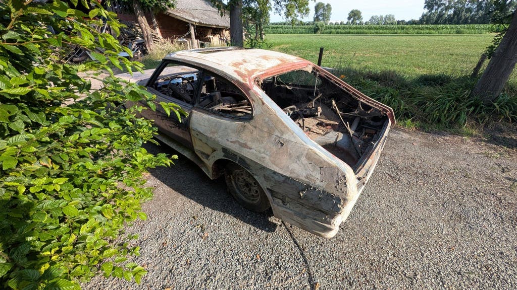 Ford Capri Mk3 widebody 3.0 V6, foto 3