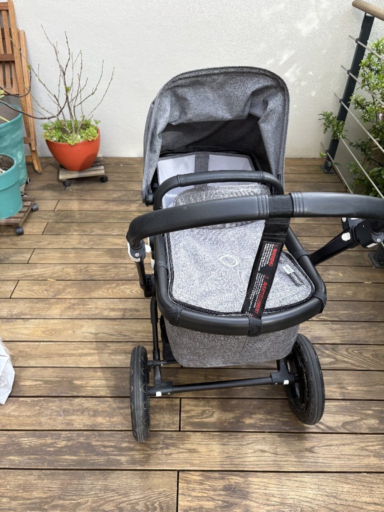 Poussette, Kinderen en Baby's, Kinderwagens en Combinaties, Zo goed als nieuw, Kinderwagen, Bugaboo, Met reiswieg, Verstelbare duwstang