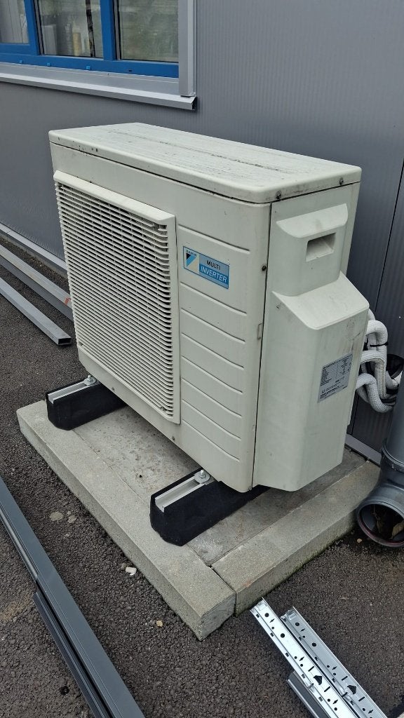 Airco daikin met 3 binnenunits, Electroménager, Climatiseurs, Comme neuf, 100 m³ ou plus grand, 3 vitesses ou plus, Refroidissement et Déshumidification