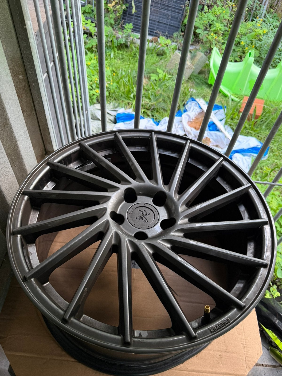 Keskin KT17 Hurricane 8.50J x 19 ET30.00 5x112 CB 72.60, Auto-onderdelen, Ophalen of Verzenden, 19 inch, Velg(en)