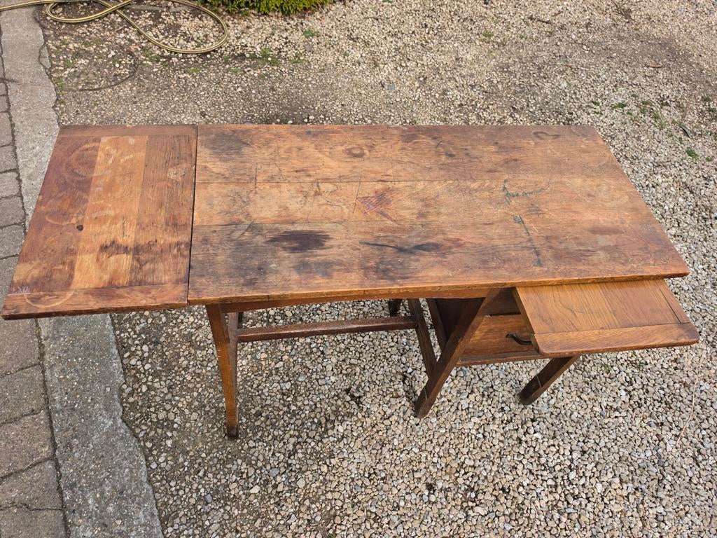 Anrieken bureau/ hoogte 72 cm breedte 92 cm +27 diepte 27cm, Ophalen