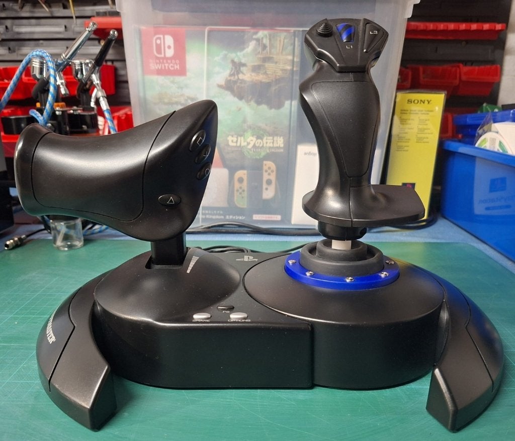 Thrustmaster T.Flight Hotas 4 (PS4 - PS5 - PC), Enlèvement ou Envoi, Comme neuf, Autres manettes, PlayStation 4