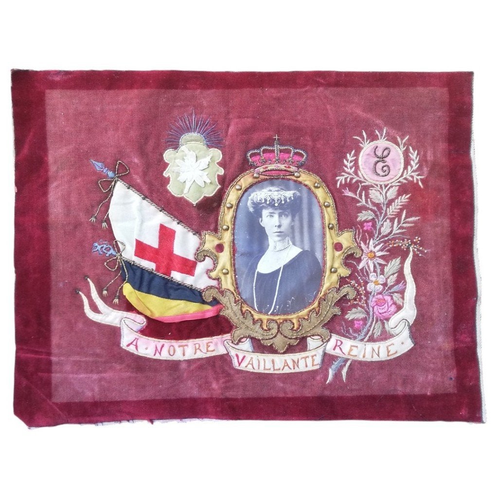 Doek-Koningin Elisabeth "À notre vaillante Reine" 1914-1918, Verzamelen, Militaria | Algemeen, Overige soorten, Kunstobject, Ophalen of Verzenden