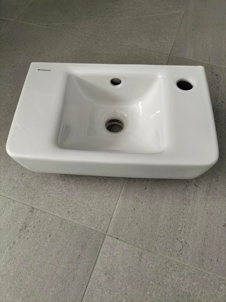 Toilet handwasbak Geberit, Ophalen, Toilet