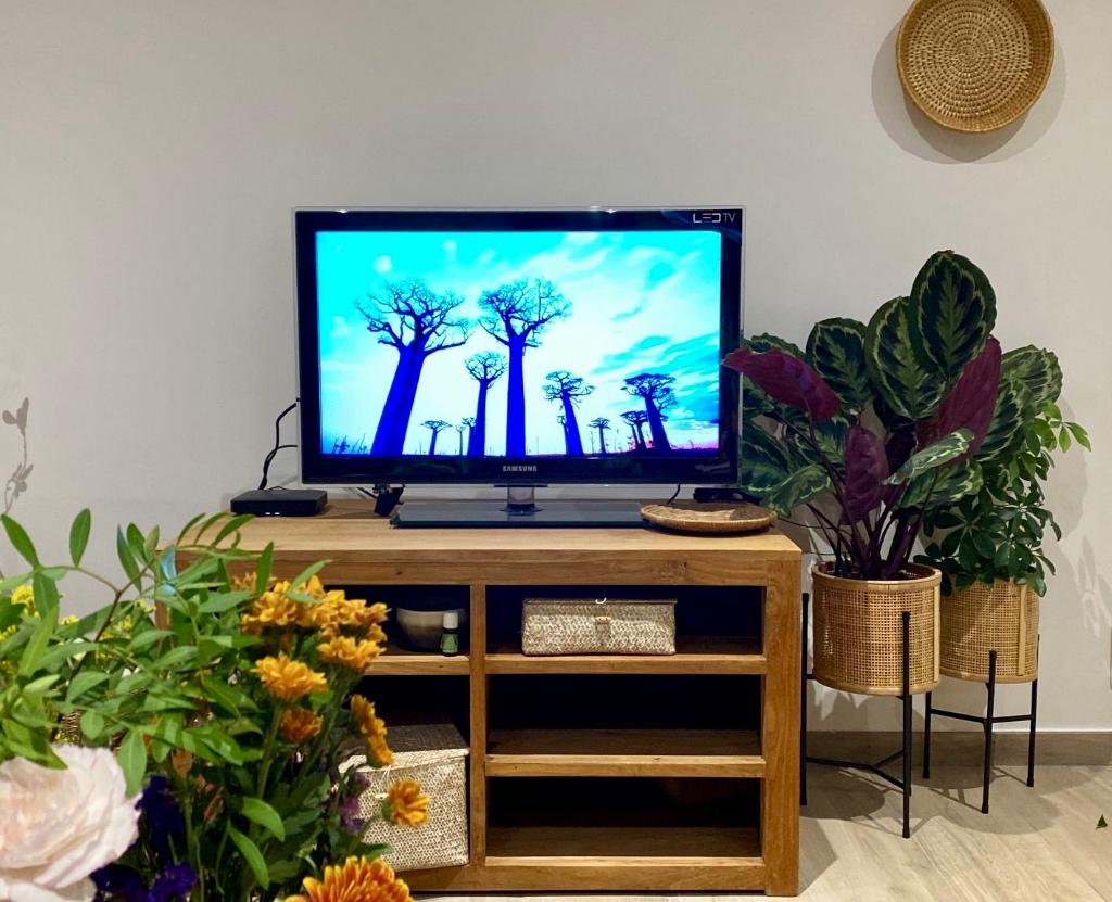 Teak tv meubel, Ophalen, Gebruikt, 100 tot 150 cm, Teakhout