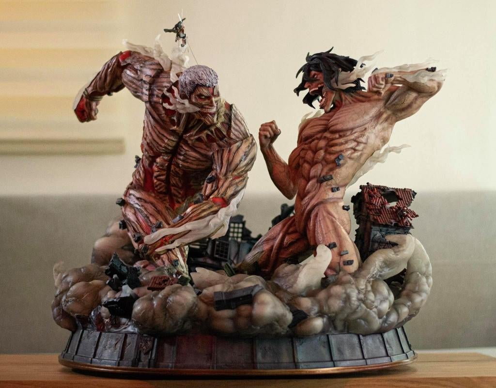 Attack on titan Eren Jaeger vs Armored Titan Figurama, Ophalen, Zo goed als nieuw