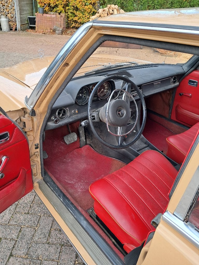 Mercedes w115, foto 6