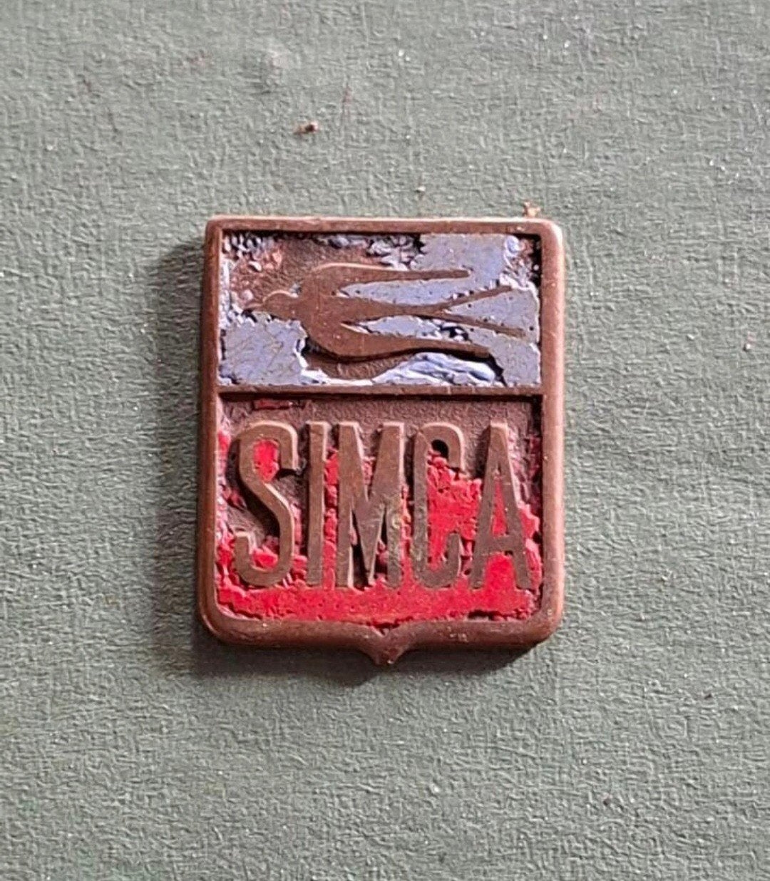 Insigne vintage voiture Simca, Autos : Pièces & Accessoires, Enlèvement ou Envoi