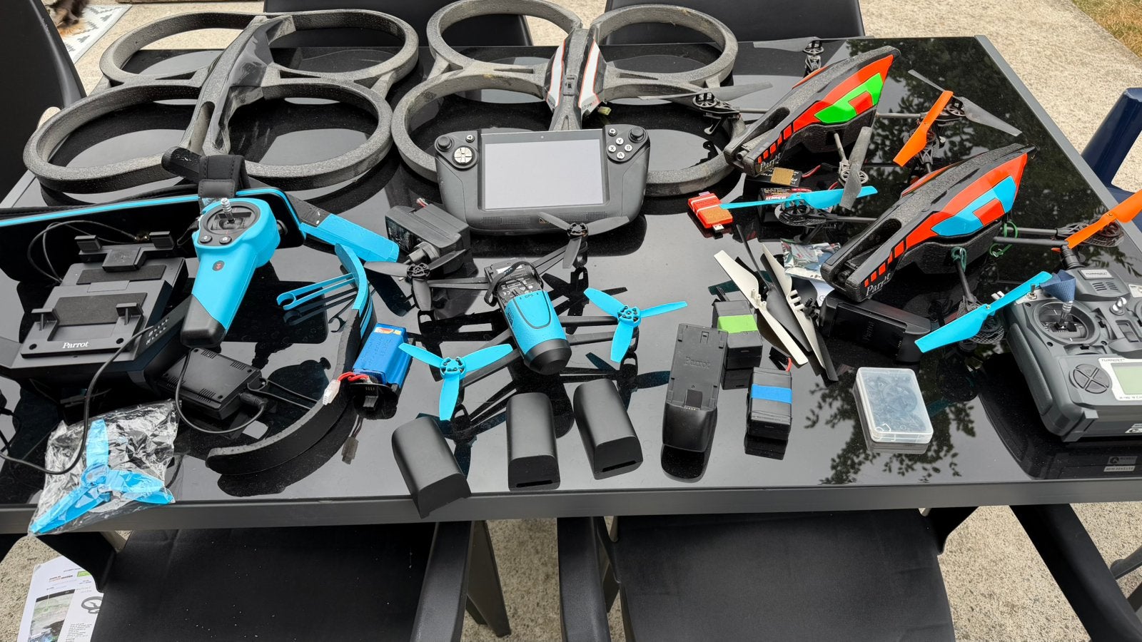 drones Parrot Bebop + 2 AR.Drone 2.0 + nombreux accessoires, Ophalen, Gebruikt, Cameradrone, Standaardkwaliteit