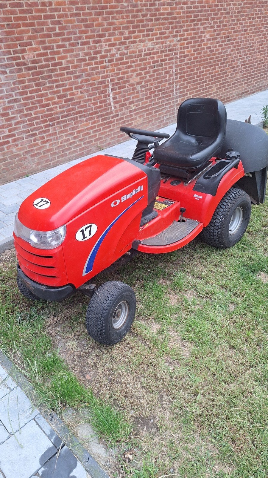Zitmaaier honda motor 2 cilinders, Tuin en Terras, Ophalen