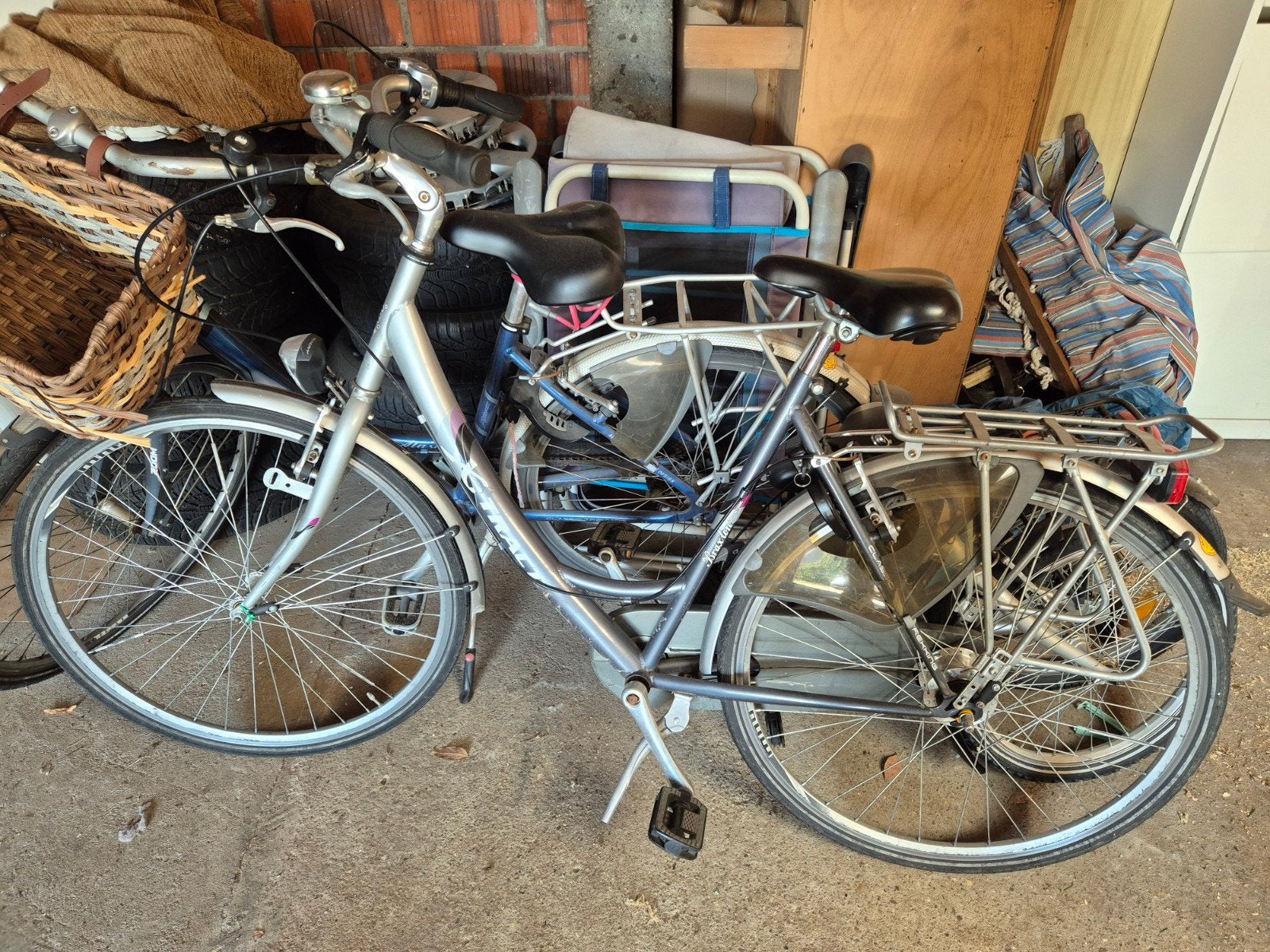 Twee fietsen xtract, Enlèvement